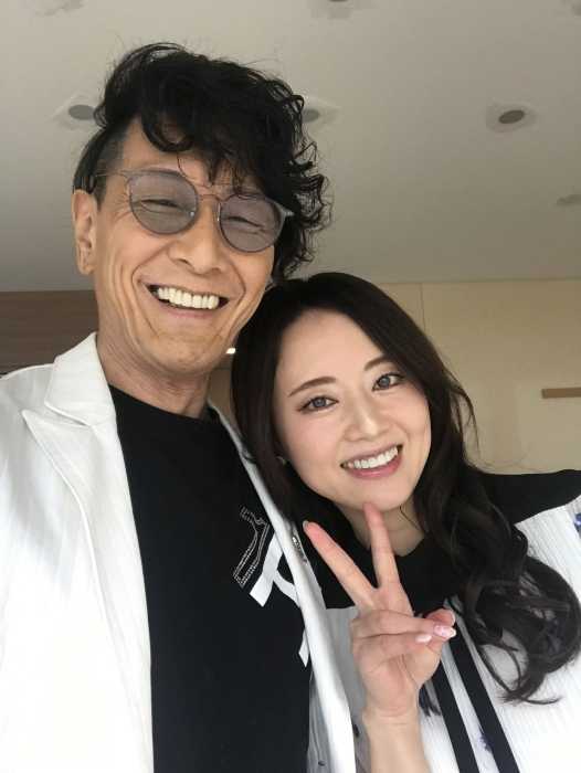 FzDnOuvaQAANntq (1).jpg FzDnOuvaQAANntq (1).jpg